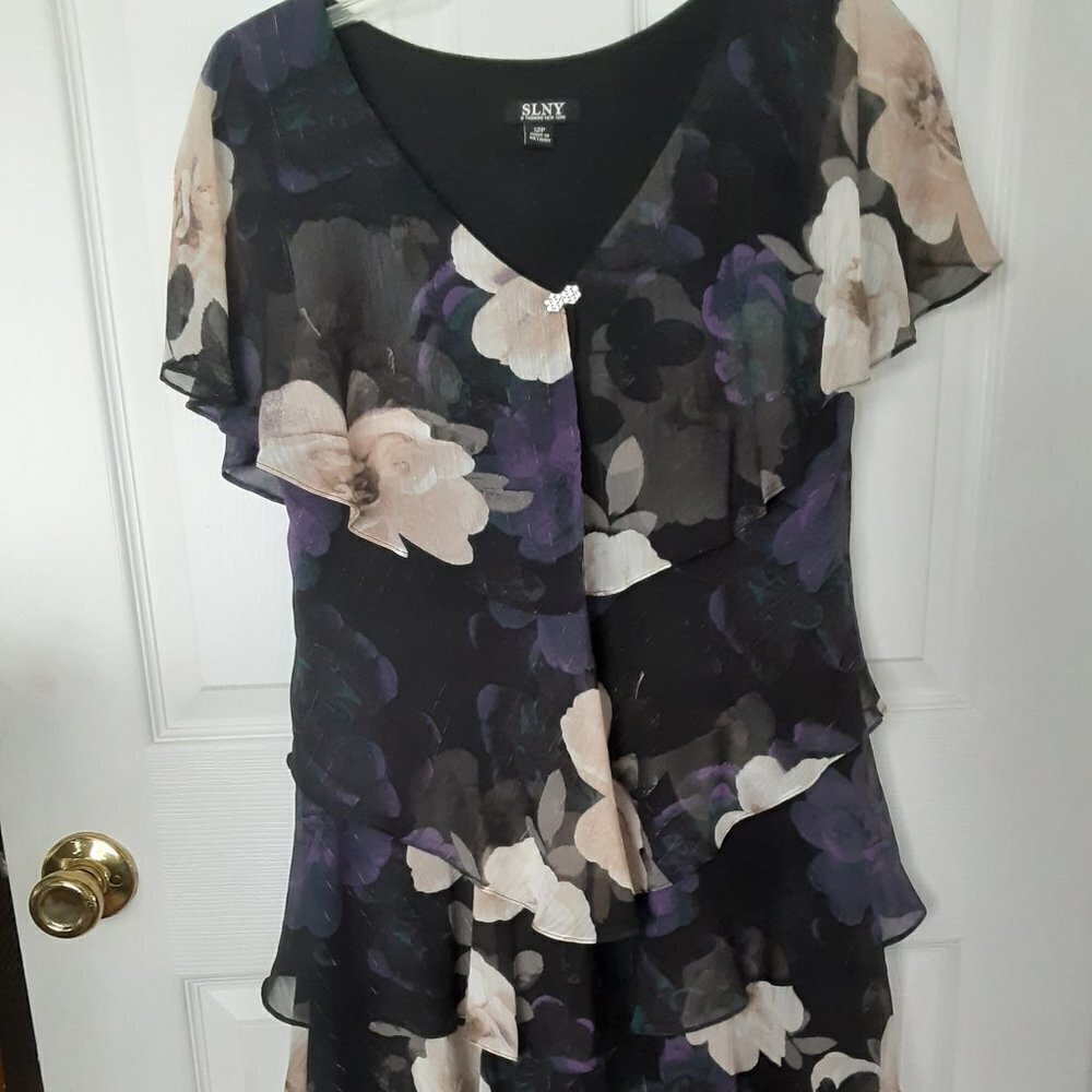 SLNY Black Flowered  Layered Ruffles Dress. Size 12 Petite.
